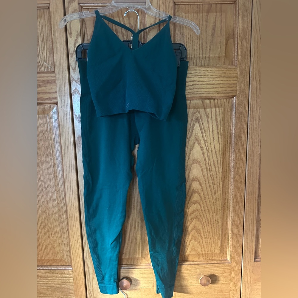 Sculpt Flex Mojito Set Active Leggings and Bra Set | Large - Picture 2 of 15